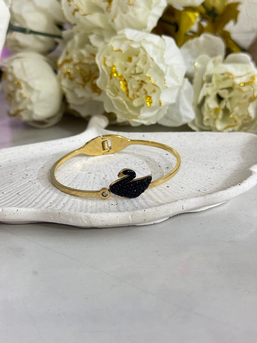Serene Black Swan Bangle