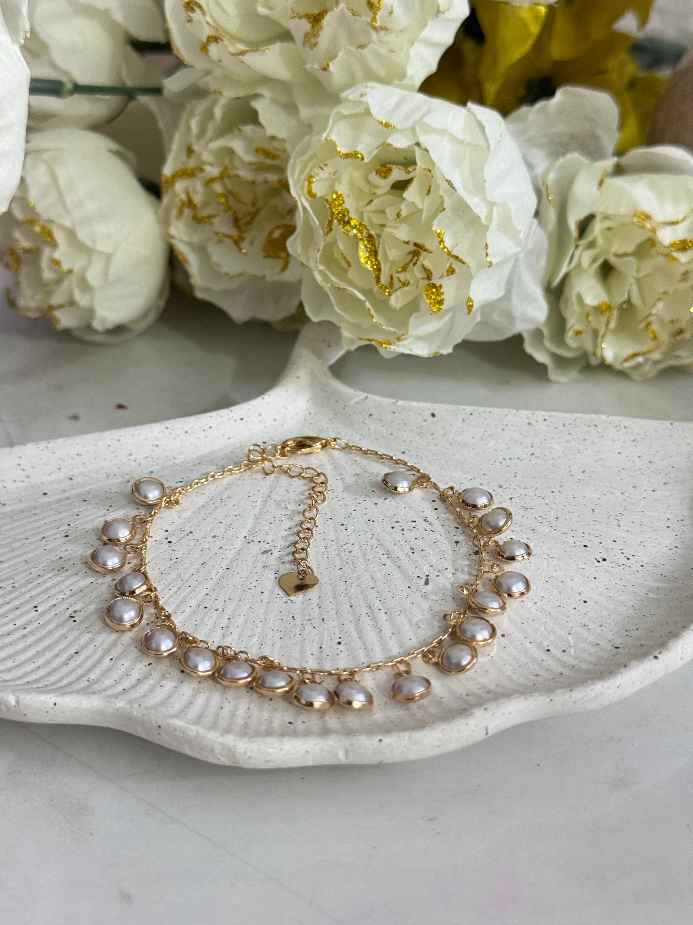 Classic Orbit Pearl Anklet