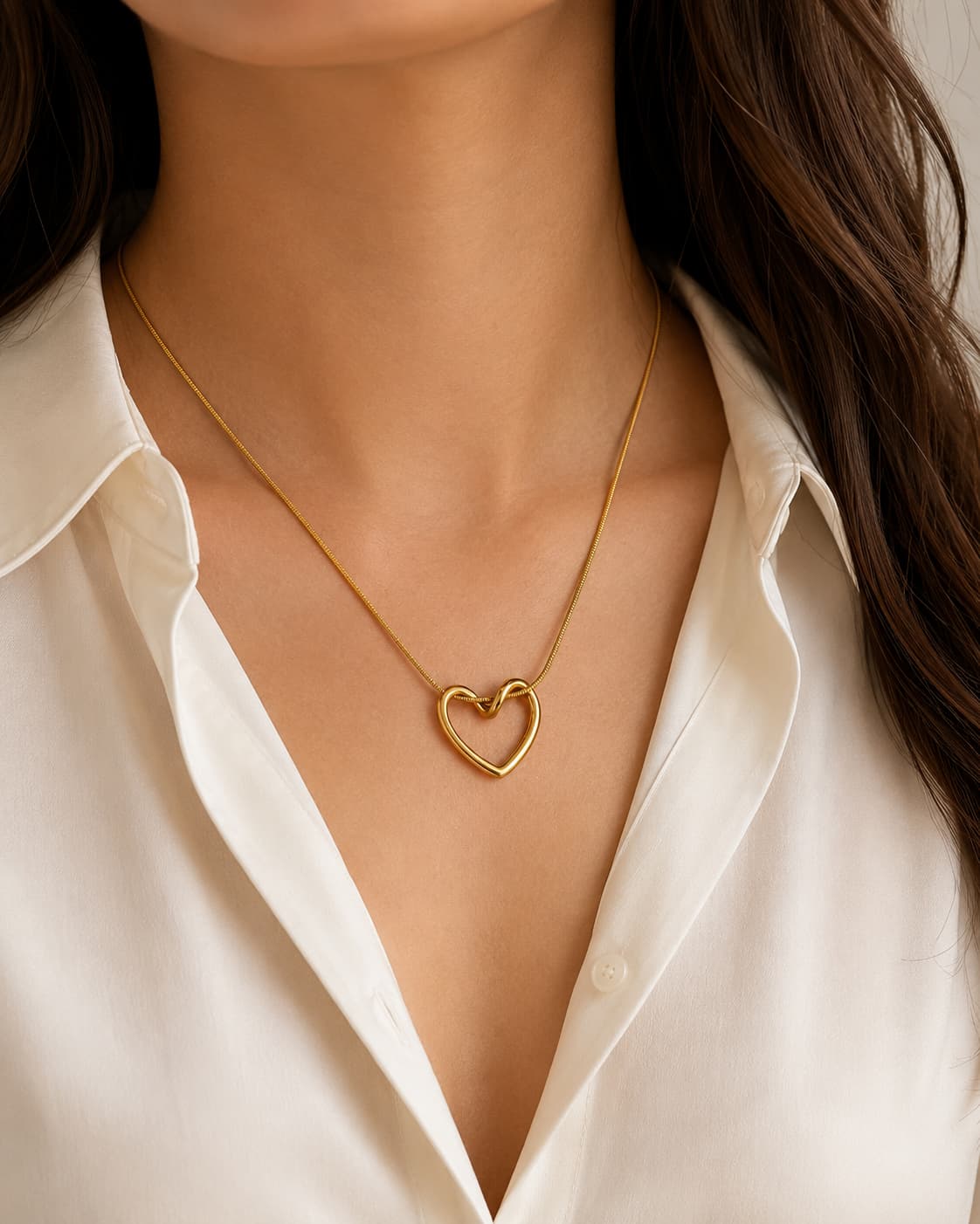 Minimal Heart Lariat