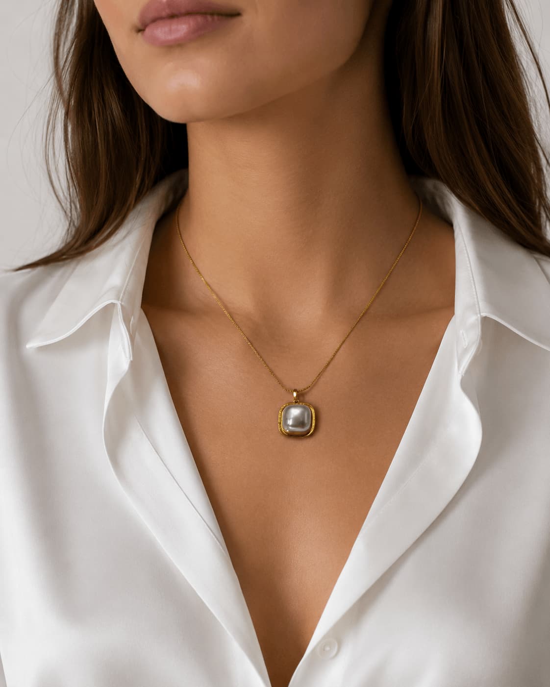 Luminous Square Pearl Pendant