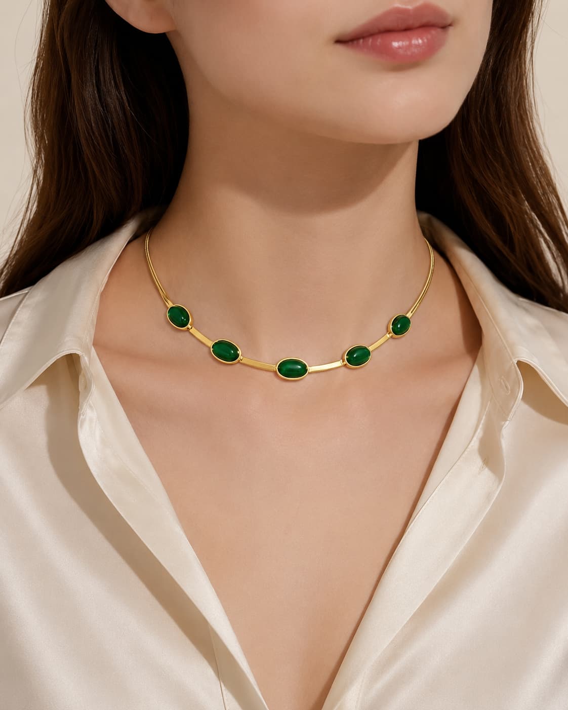 Emerald Drop Collar