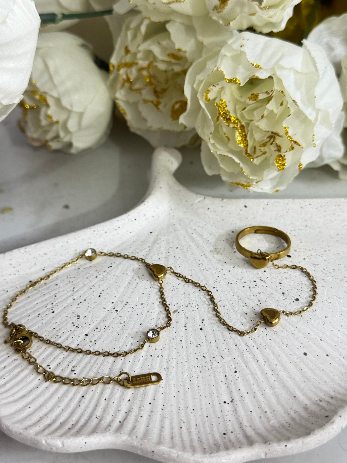Heart & Stone Hand Bracelet