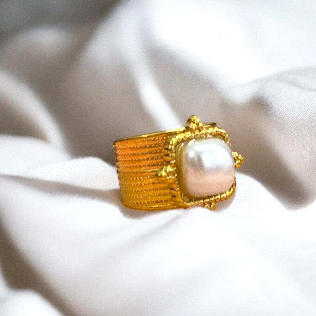 Pearl Cube Ring