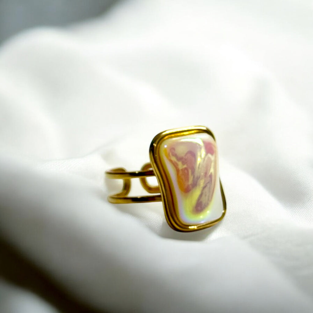 Duchess Square Pearl