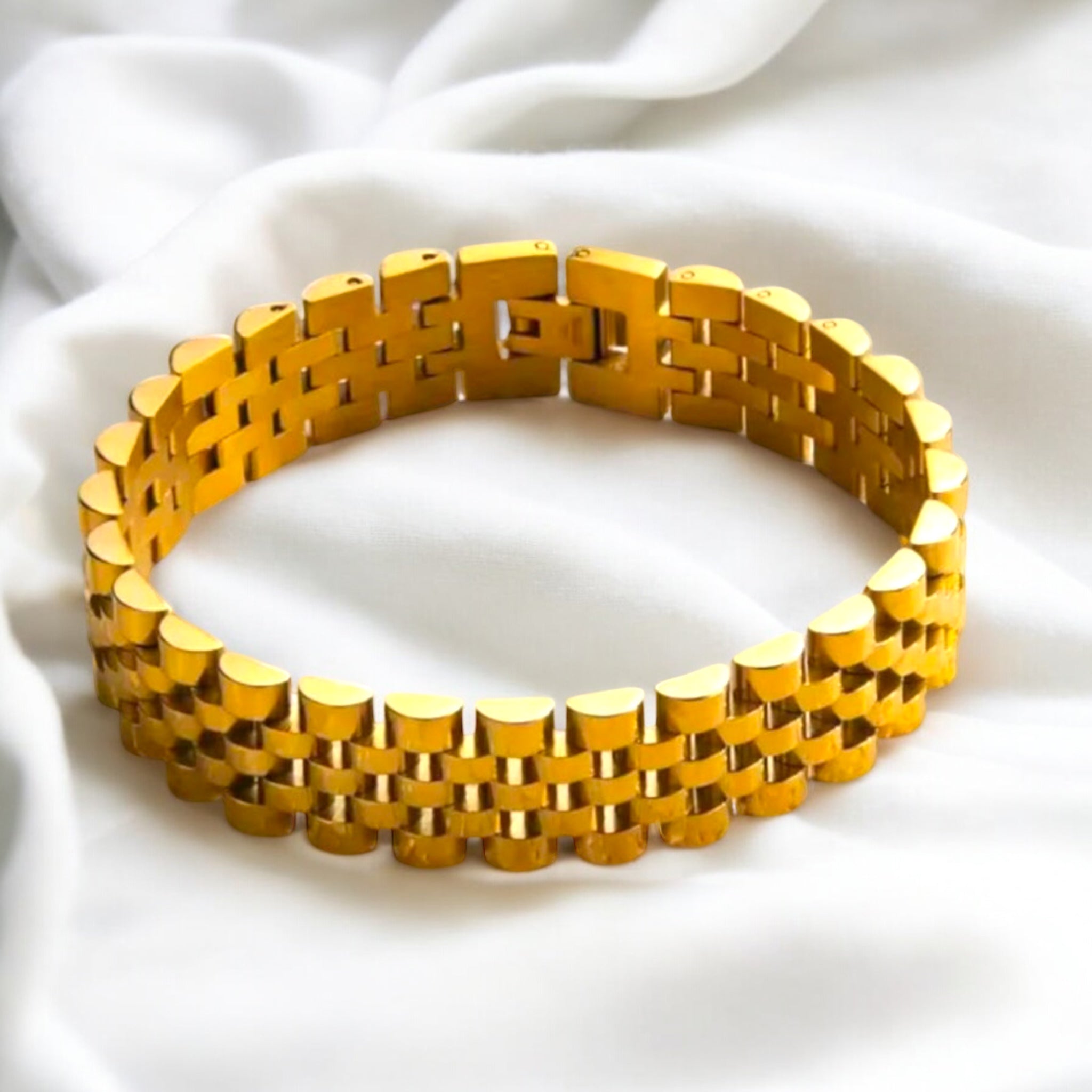 Clover Elegance Bracelet