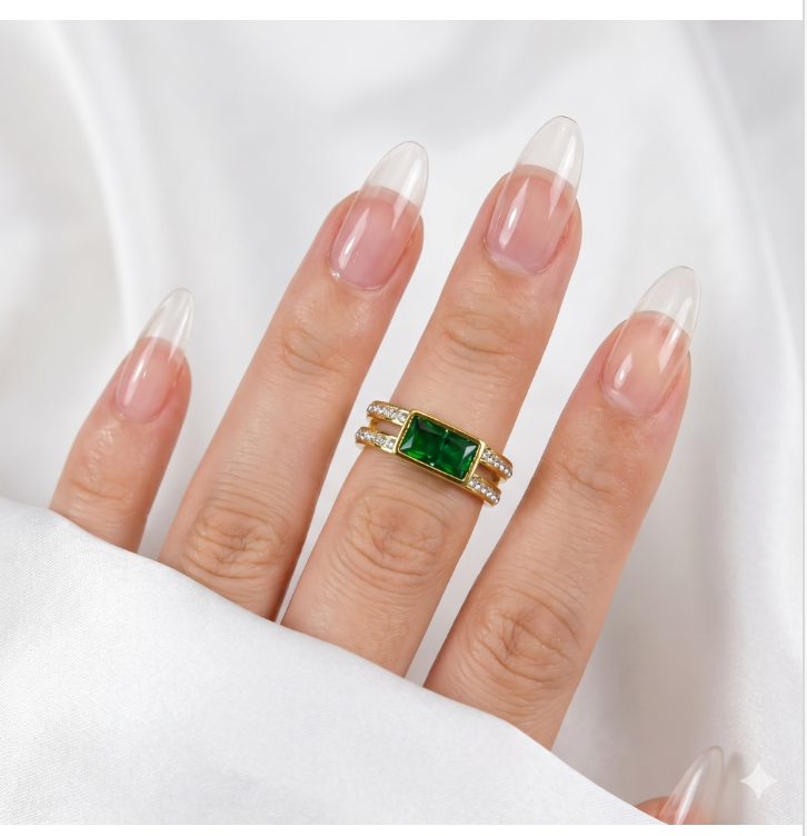 Emerald Cleopetra Ring