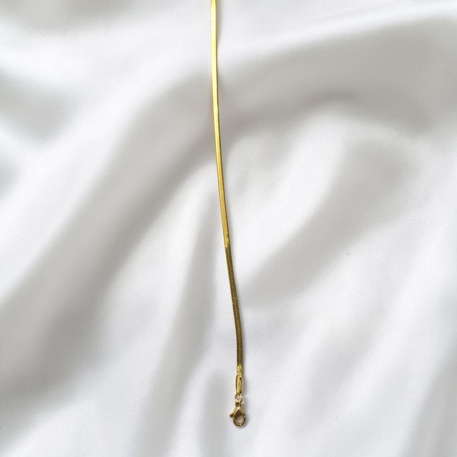 Golden Snake Chain Strand