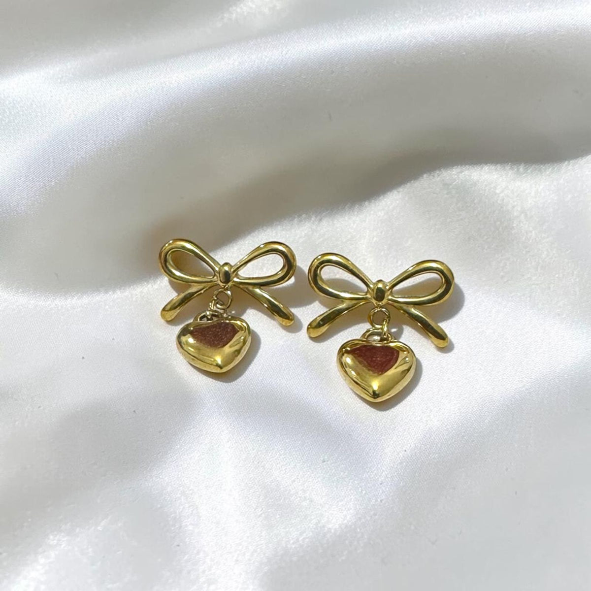Sweetheart Bow Earrings