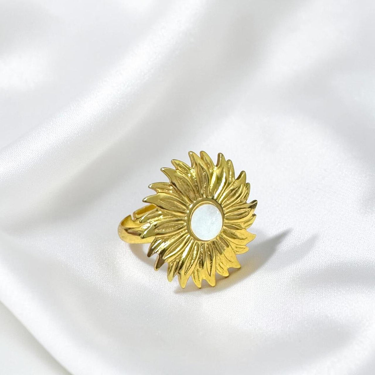 White & Gold Sunflower Ring