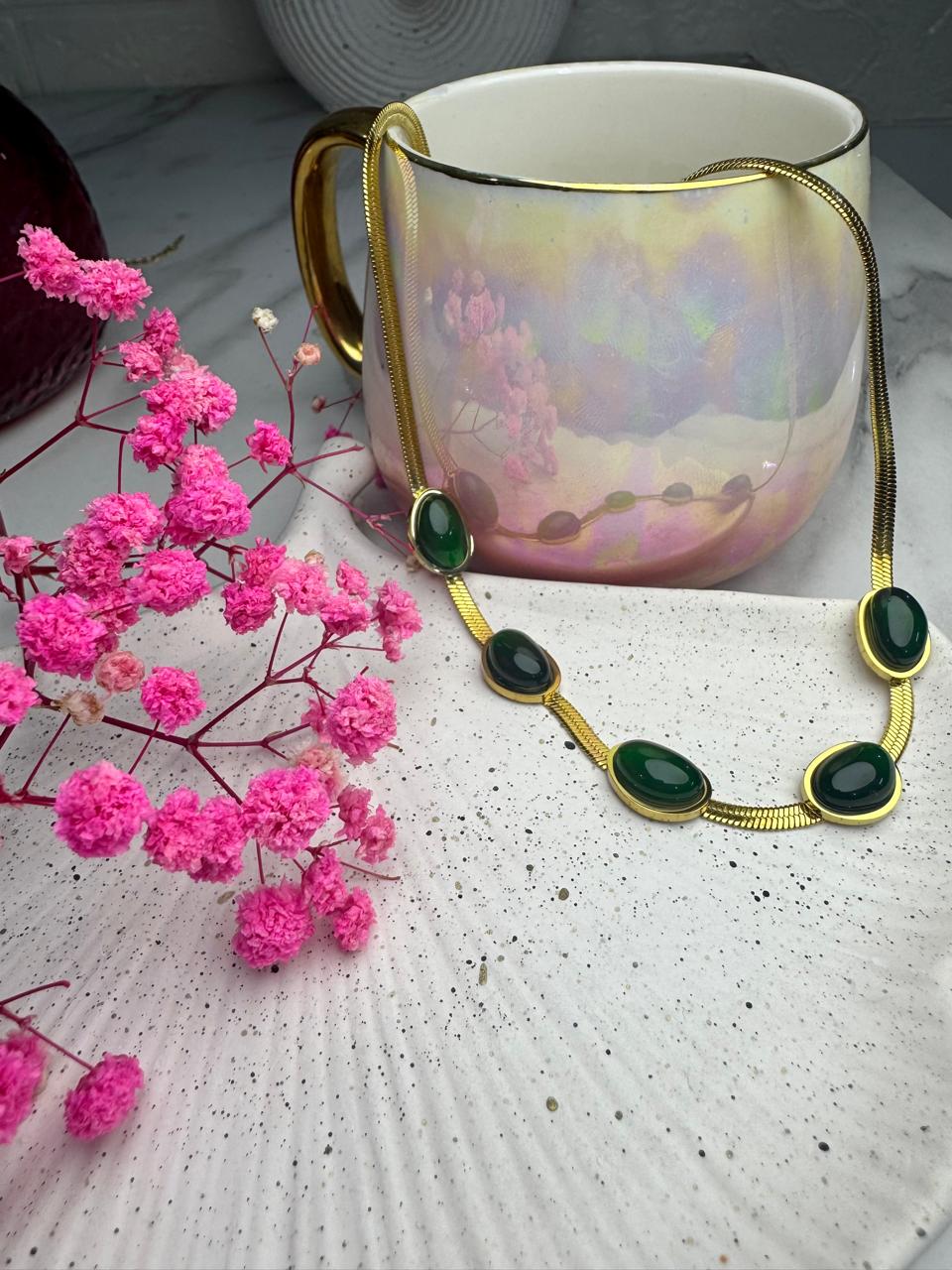 Emerald Drop Collar