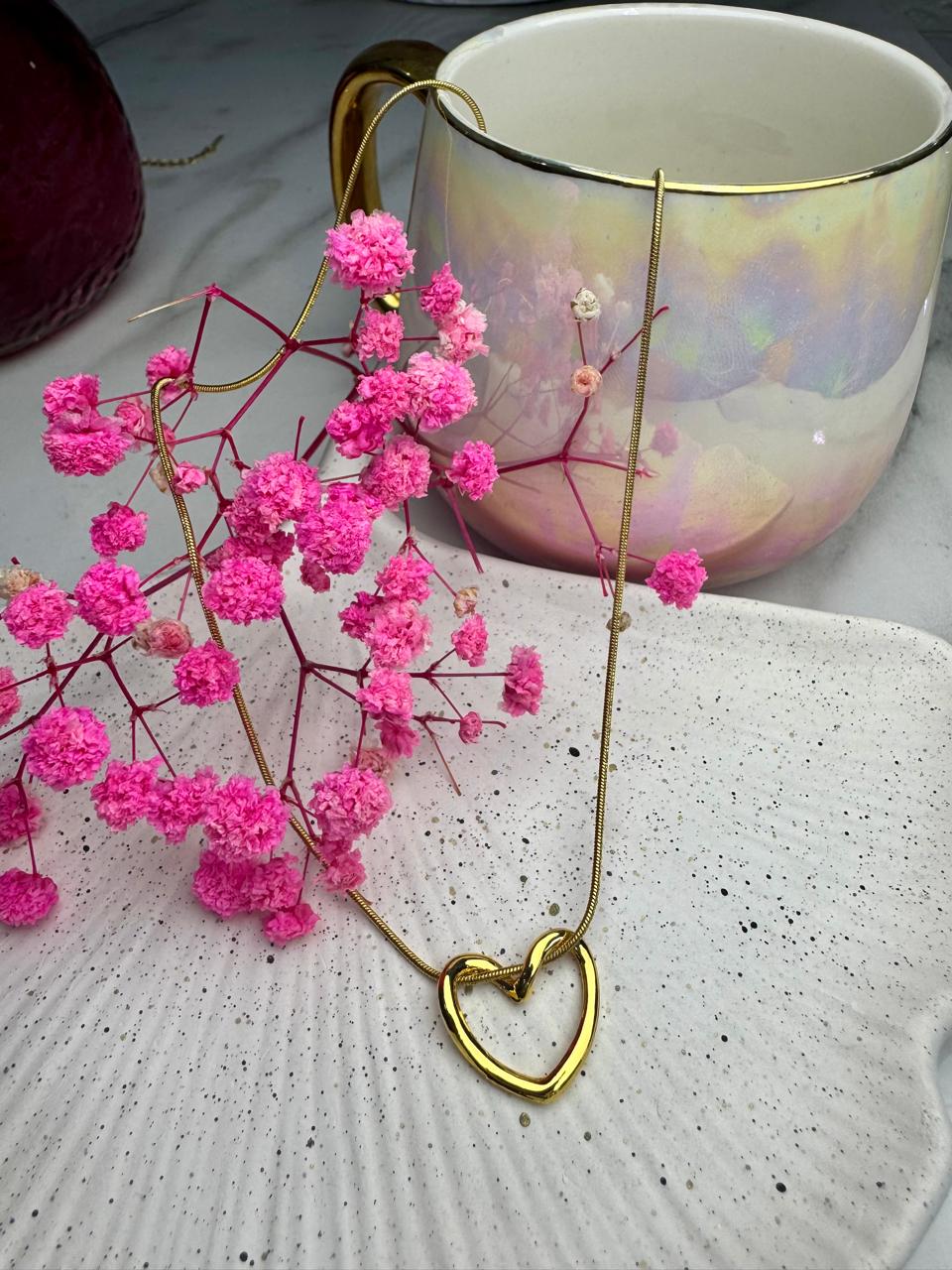 Minimal Heart Lariat