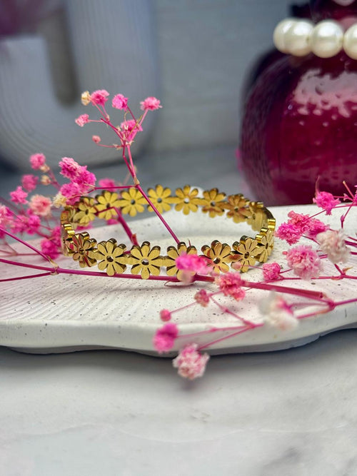 Daisy Chain Bracelet