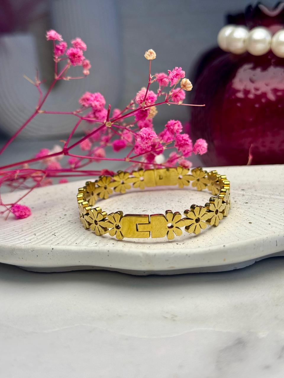 Daisy Chain Bracelet