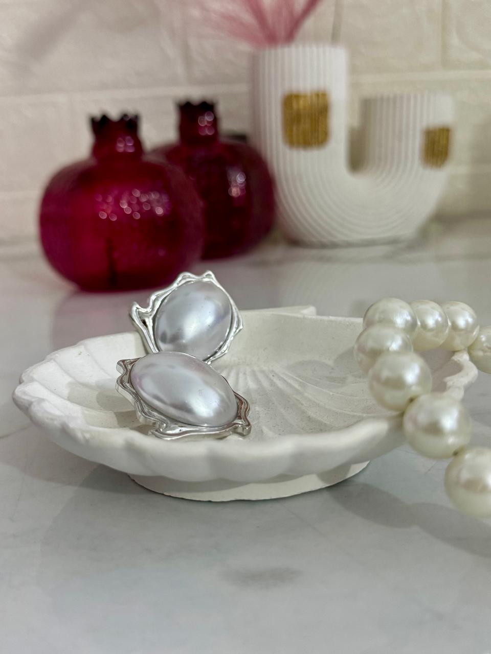 Oversized Oval Studs