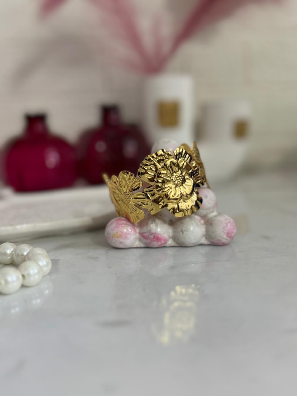 Solid Gold Flower Bangle